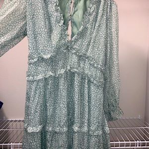 Bought this floral green dress on Amazon for 39.99 asking 25 OBO never been used